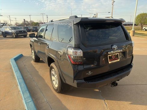 Used 2024 Toyota 4Runner SR5 image 22