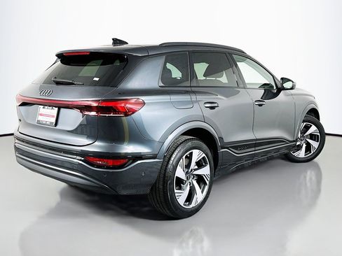 Used 2025 Audi Q6 e-tron Premium Plus w/ Premium Plus image 14