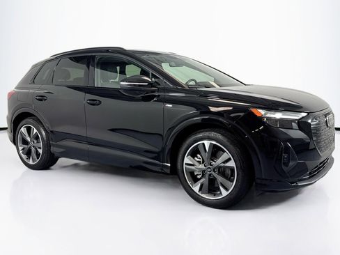 Used 2024 Audi Q4 e-tron Premium w/ Convenience Package image 3