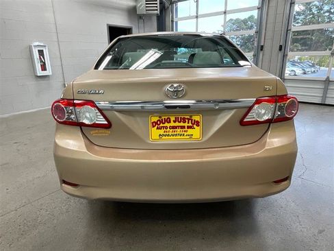 Used 2012 Toyota Corolla LE image 4