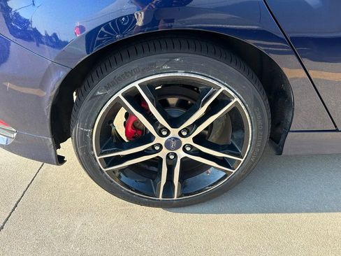Used 2016 Ford Focus ST FWD image 10