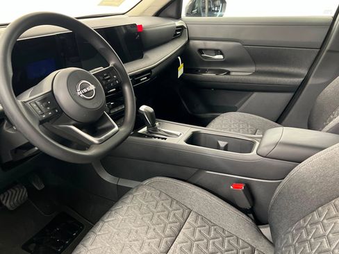 New 2026 Nissan Kicks SV w/ SV Premium Package AWD/4WD image 15
