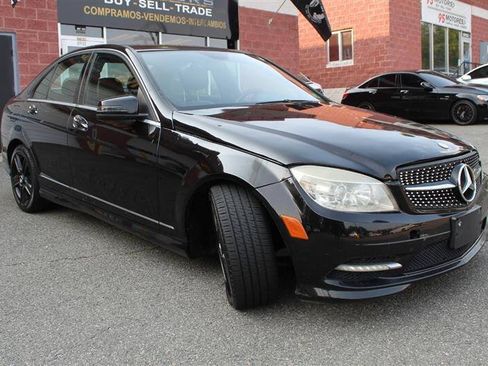 Used 2011 Mercedes-Benz C 300 4MATIC Sedan image 7