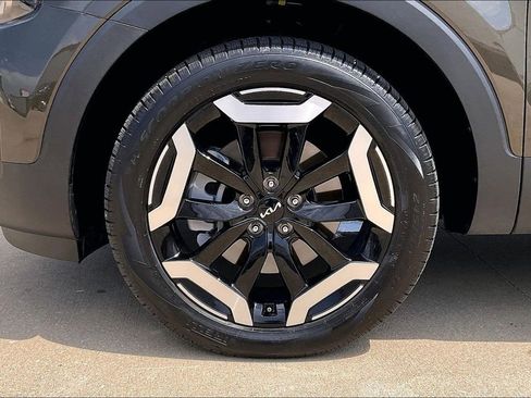Used 2025 Kia Telluride S AWD/4WD image 9