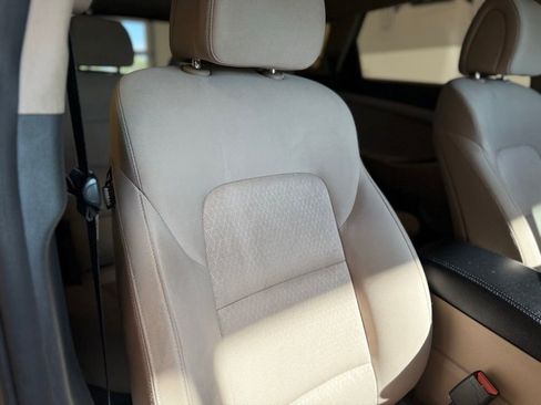 Used 2016 Hyundai Tucson Sport image 15