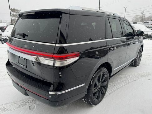 Used 2022 Lincoln Navigator Reserve w/ Equipment Group 201A image 5
