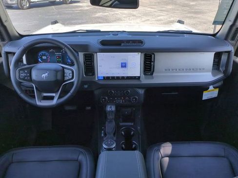 New 2026 Ford Bronco Outer Banks AWD/4WD image 14