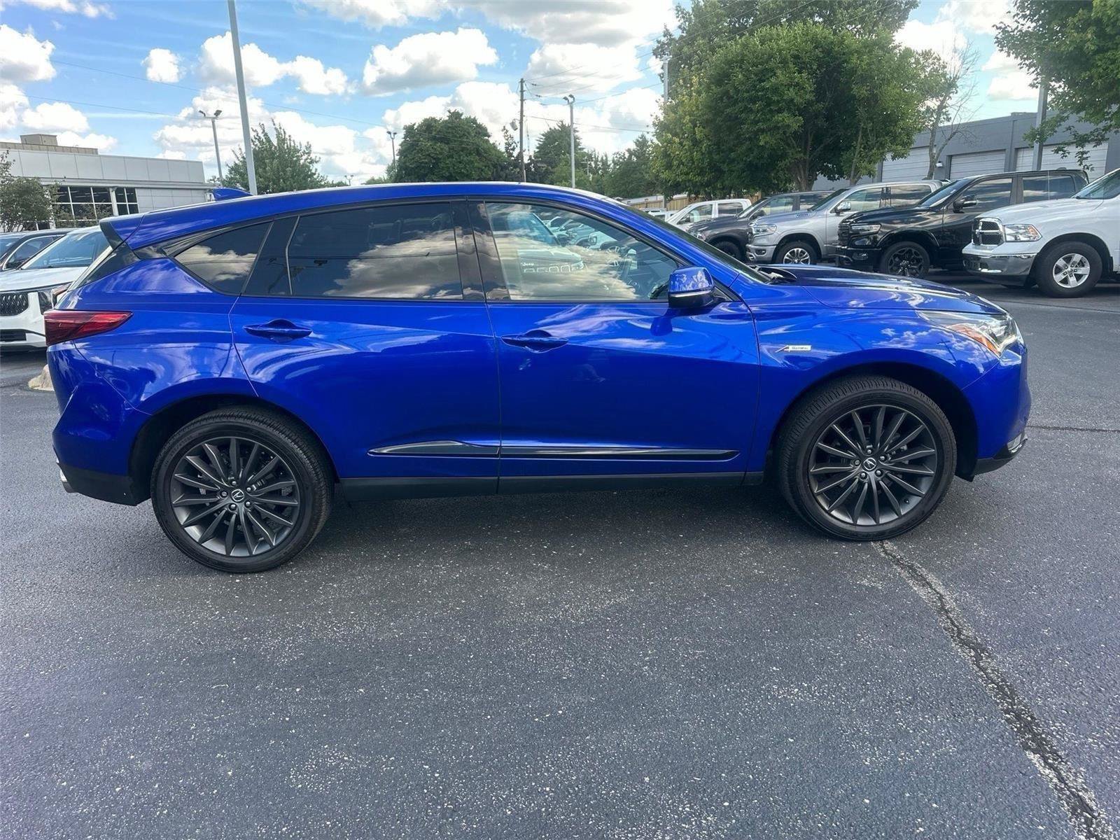Used 2023 Acura RDX w/ Advance Package AWD/4WD image 3