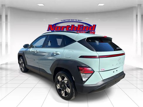 Used 2024 Hyundai Kona SEL image 5