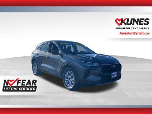 Used 2023 Ford Escape Active image 1