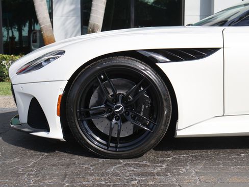 Used 2019 Aston Martin DBS Superleggera image 29