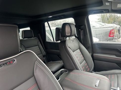 New 2025 GMC Yukon AT4 Ultimate image 35