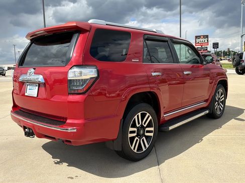 Used 2015 Toyota 4Runner Limited AWD/4WD image 19