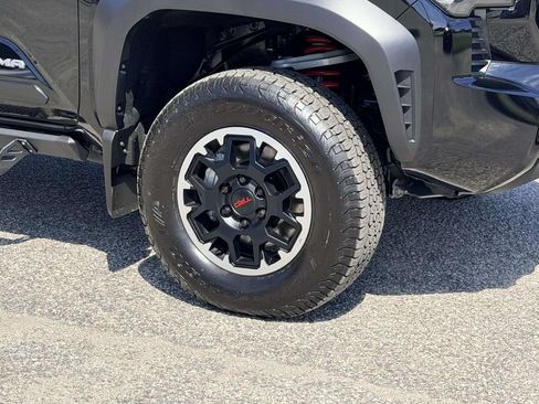 Certified 2026 Toyota Tacoma TRD Off-Road w/ TRD Off Road Upgrade Package AWD/4WD image 26