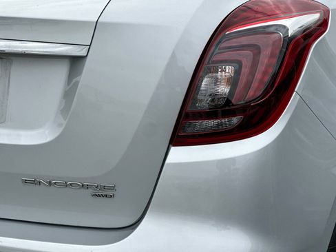 Used 2022 Buick Encore Preferred w/ Safety Package image 14