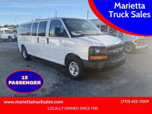Used 2015 Chevrolet Express 3500 LS image 1