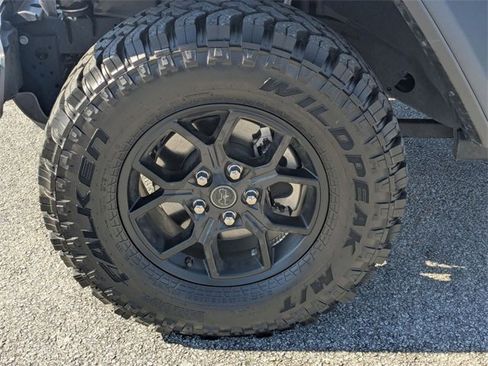 Used 2024 Jeep Wrangler Willys image 13