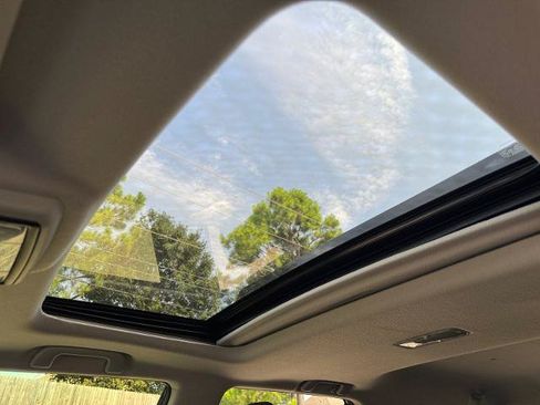 Used 2021 Toyota 4Runner Venture w/ Moonroof Package AWD/4WD image 31