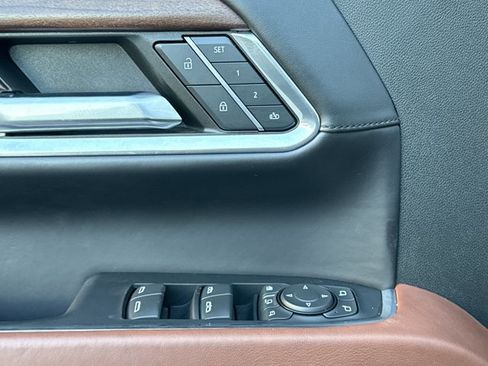 Used 2024 GMC Sierra 3500 Denali Ultimate image 21