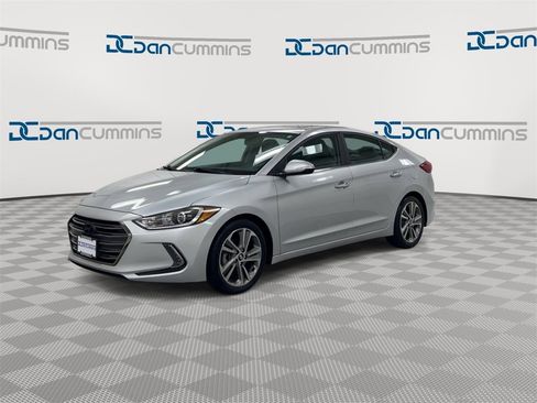 Used 2017 Hyundai Elantra Limited w/ Limited Tech Package 04 image 4