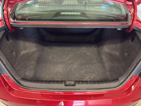 Used 2018 Honda Accord Touring image 30