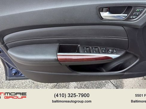 Used 2017 Acura TLX image 12