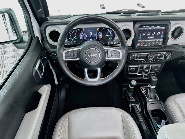 Used 2023 Jeep Wrangler Unlimited Sahara AWD/4WD image 11