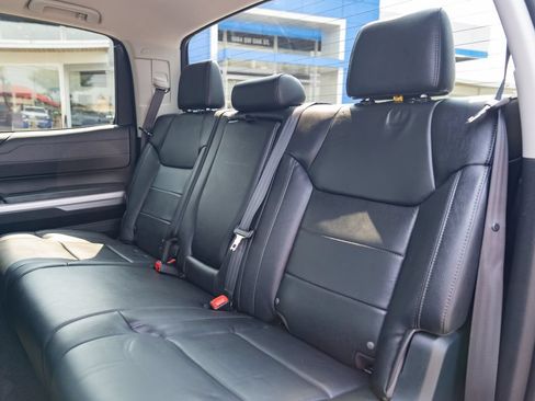 Used 2016 Toyota Tundra Limited w/ Limited Premium Package AWD/4WD image 27