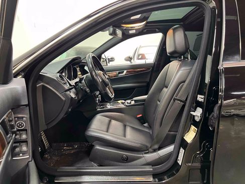 Used 2012 Mercedes-Benz C 250 Sedan image 70