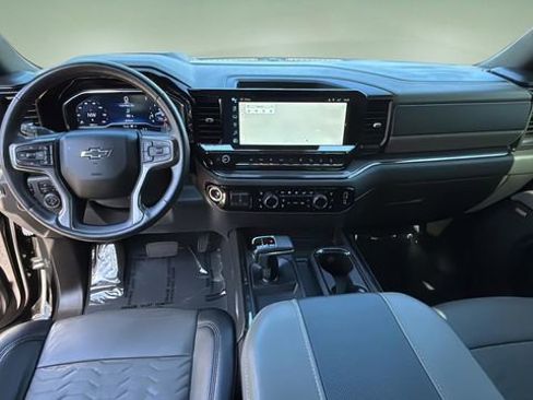Used 2024 Chevrolet Silverado 1500 ZR2 w/ Technology Package image 17