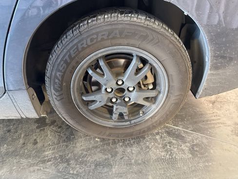 Used 2014 Toyota Prius Two image 13