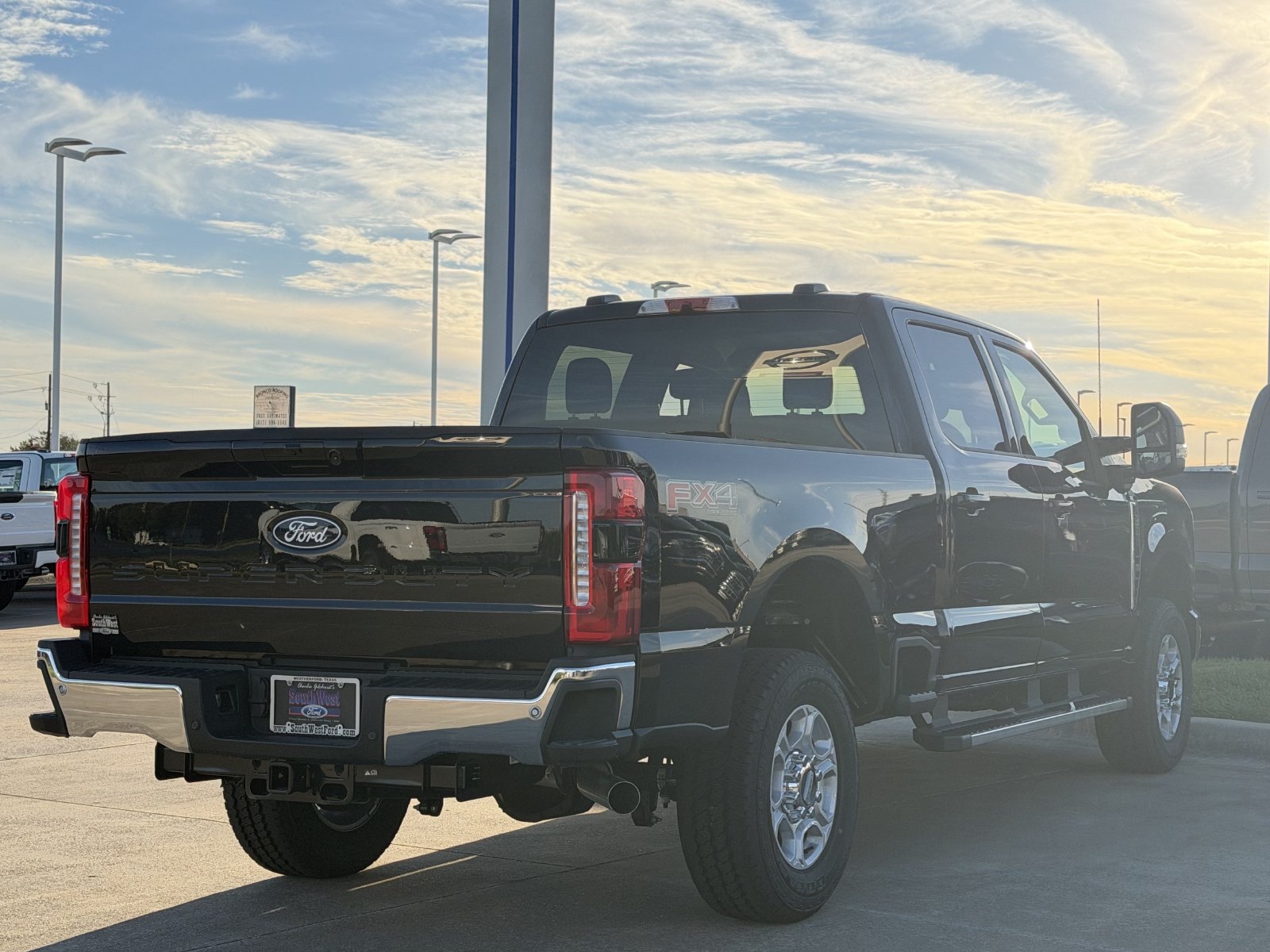 New 2027 Ford F250 XLT w/ XLT Premium Package AWD/4WD image 4