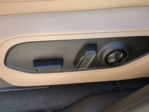 Used 2025 Jeep Grand Cherokee Limited image 21