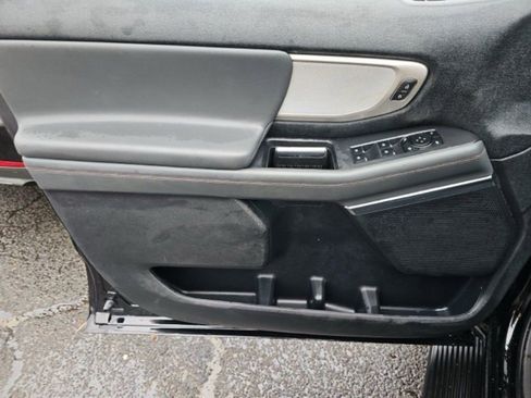 Used 2025 Ford Expedition Active image 16