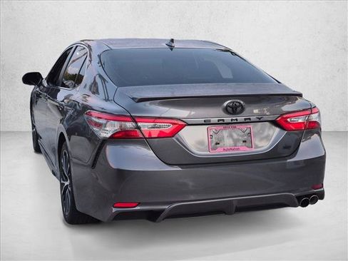 Used 2019 Toyota Camry SE w/ Carpet Mat Package FWD image 7
