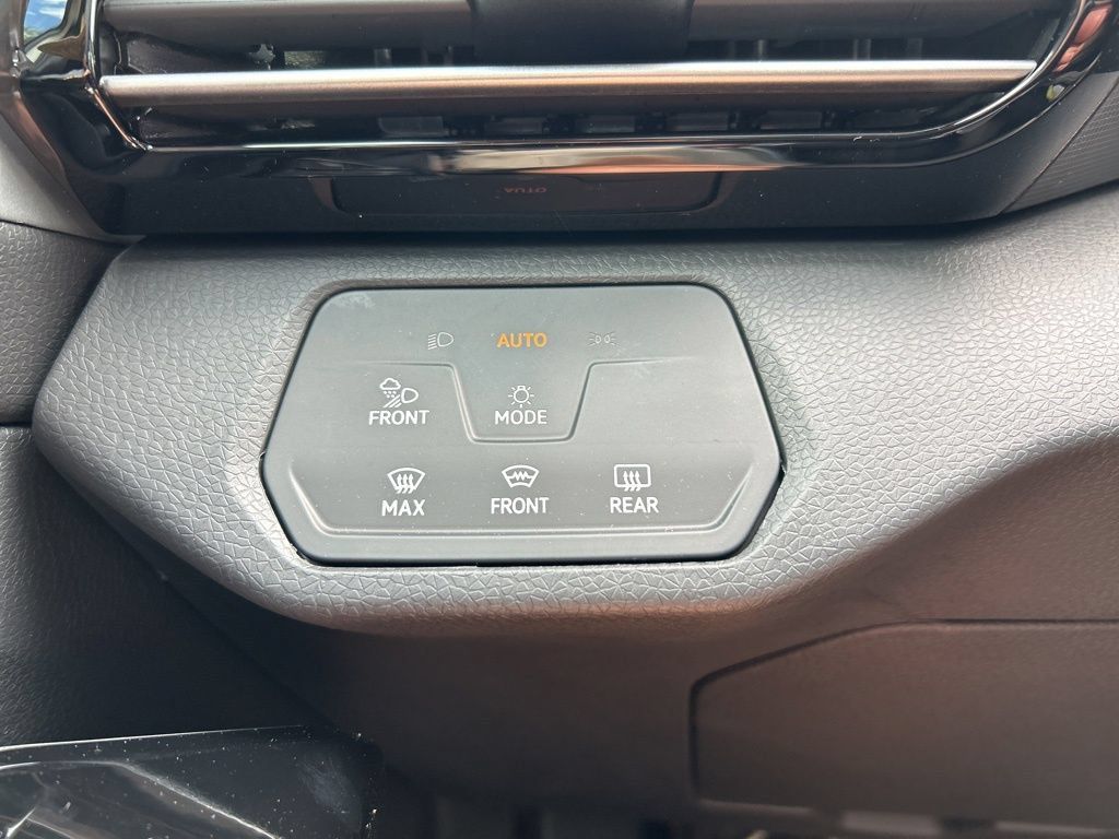 New 2026 Volkswagen ID.4 Pro S AWD/4WD image 32