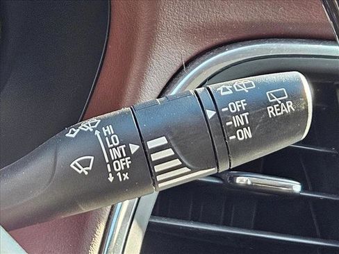 Used 2019 Buick Enclave Avenir image 17