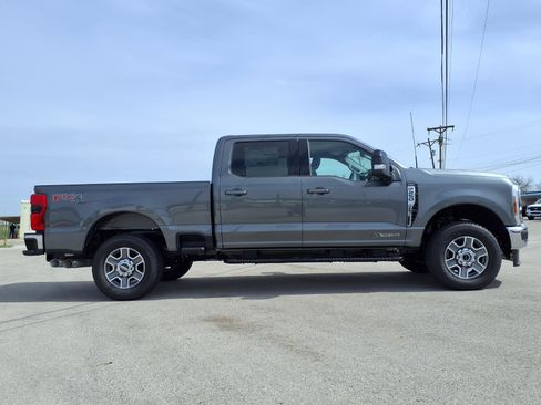 New 2026 Ford F250 Lariat w/ Lariat Premium Package AWD/4WD image 4