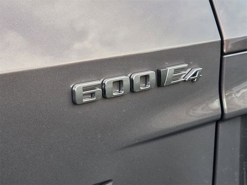 New 2026 Cadillac Lyriq Premium Luxury image 7