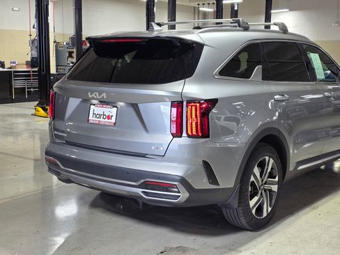 Used 2023 Kia Sorento SX Prestige AWD/4WD image 10