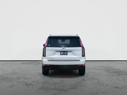 Certified 2024 Cadillac Escalade Sport AWD/4WD image 7