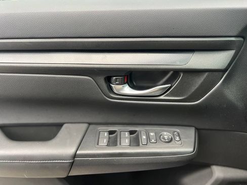 Used 2023 Honda CR-V LX image 16