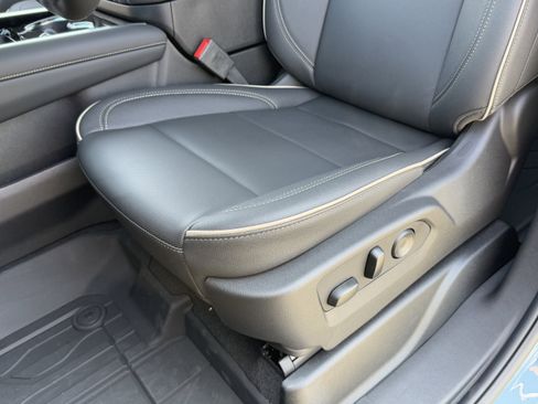 New 2025 Chevrolet Tahoe Premier image 11