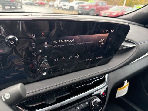 New 2026 Buick Envista Sport Touring image 12