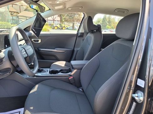 New 2026 Kia K4 FWD image 8