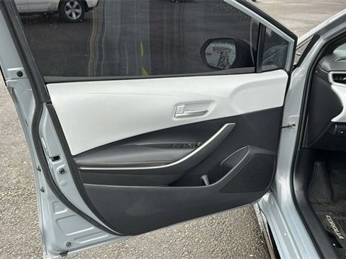 Used 2022 Toyota Corolla SE image 8