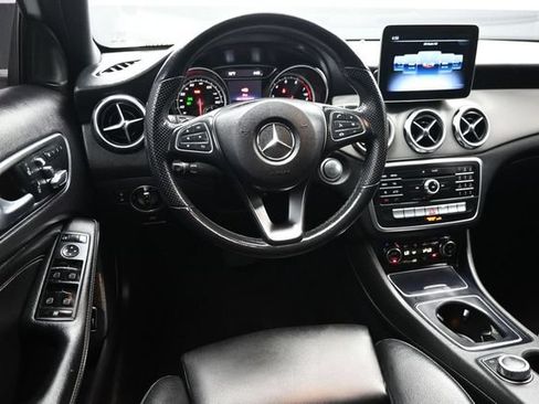 Used 2019 Mercedes-Benz GLA 250 image 10