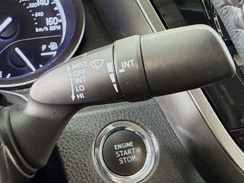 Used 2022 Toyota Camry SE w/ Audio Upgrade Package image 16