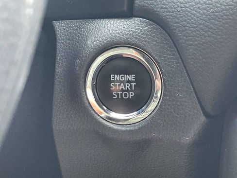 Used 2024 Toyota RAV4 XLE FWD image 21