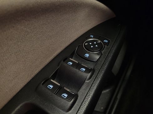 Used 2018 Ford Fusion S image 27